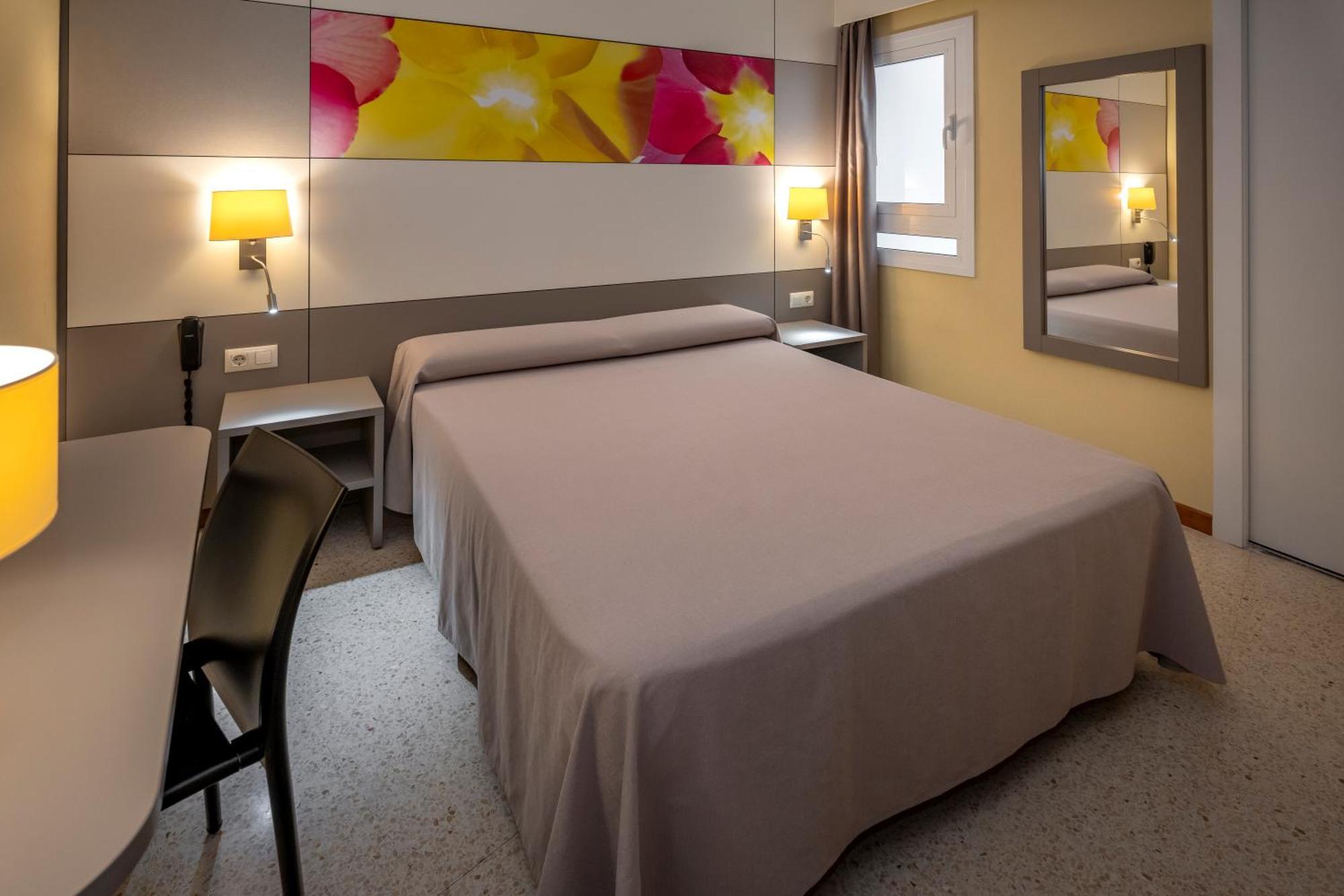Hotel Sabiote Pineda de Mar Esterno foto