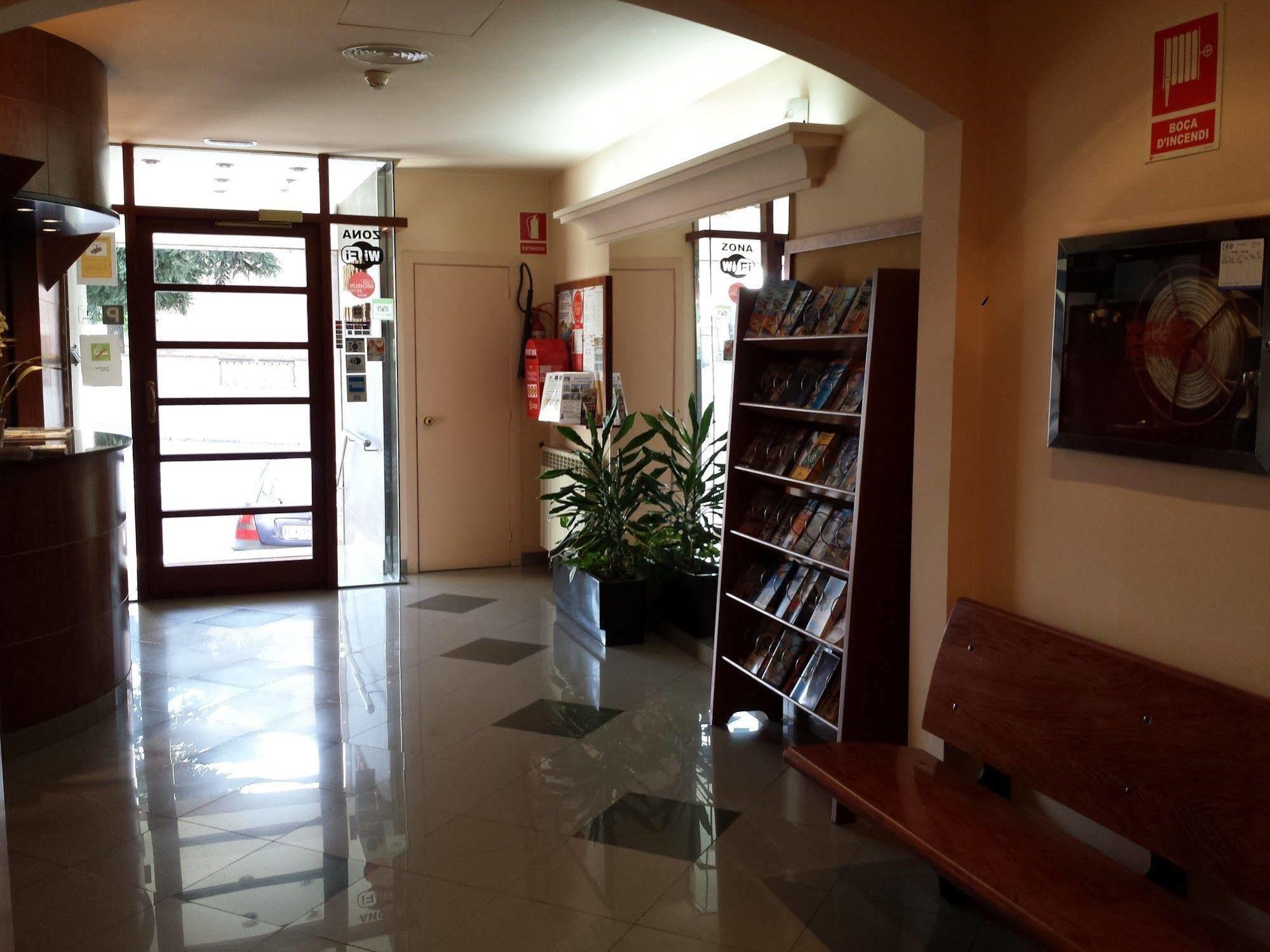 Hotel Sabiote Pineda de Mar Esterno foto